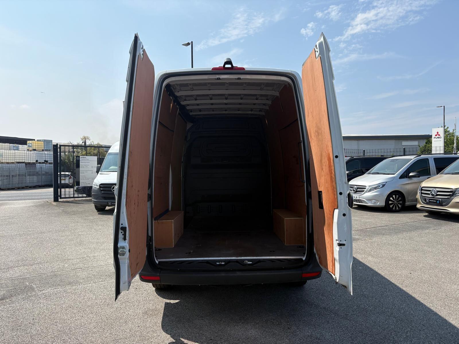 Mercedes-Benz Sprinter